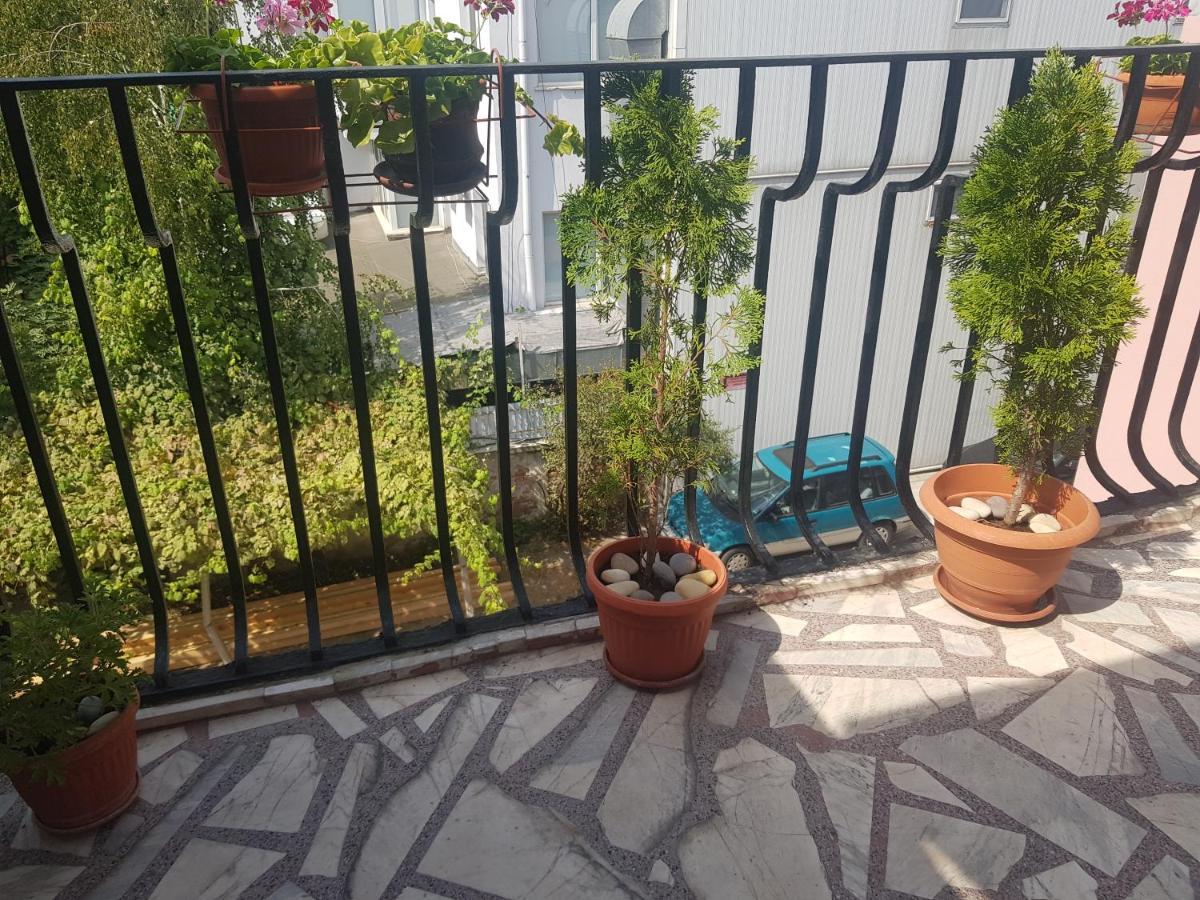 The Old House Guest Rooms And Apartament Plowdiw Exterior foto